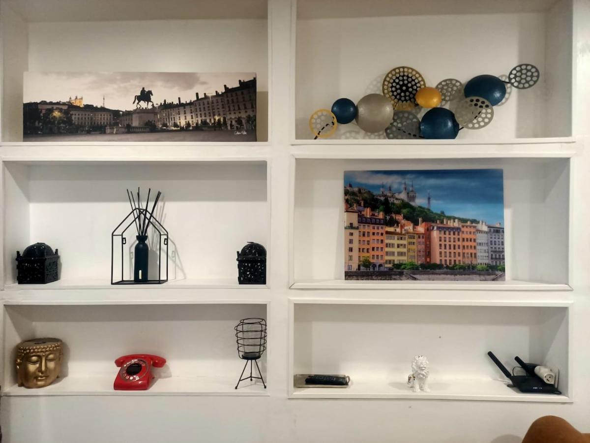 Le Petit Cocon - Parking Prive - Lyon Sud Apartment เวนิส์ซูซ์ ภายนอก รูปภาพ